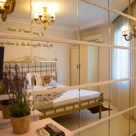 Hotel Teddy 3*