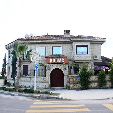 Hotel Teddy 3*