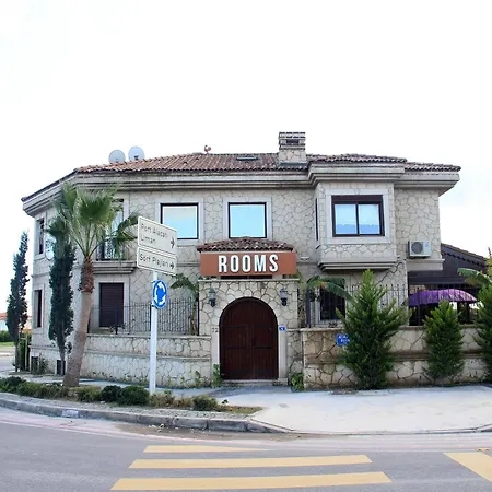 Hotel Teddy 3*