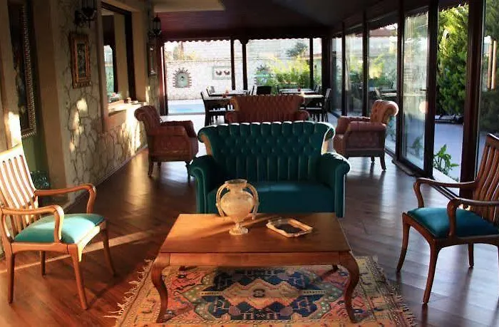 Hotel Teddy 3*